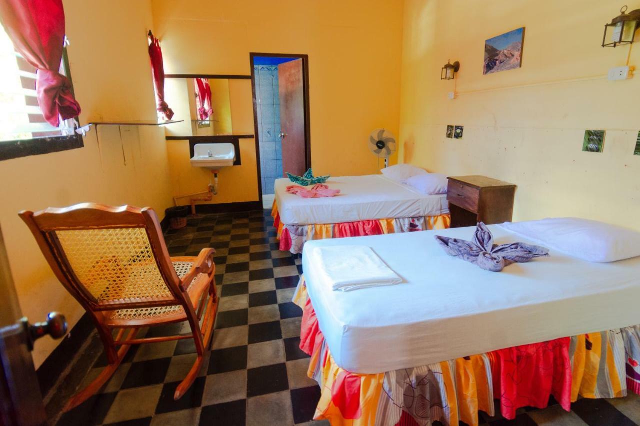 Hostal Lazybones León Dış mekan fotoğraf