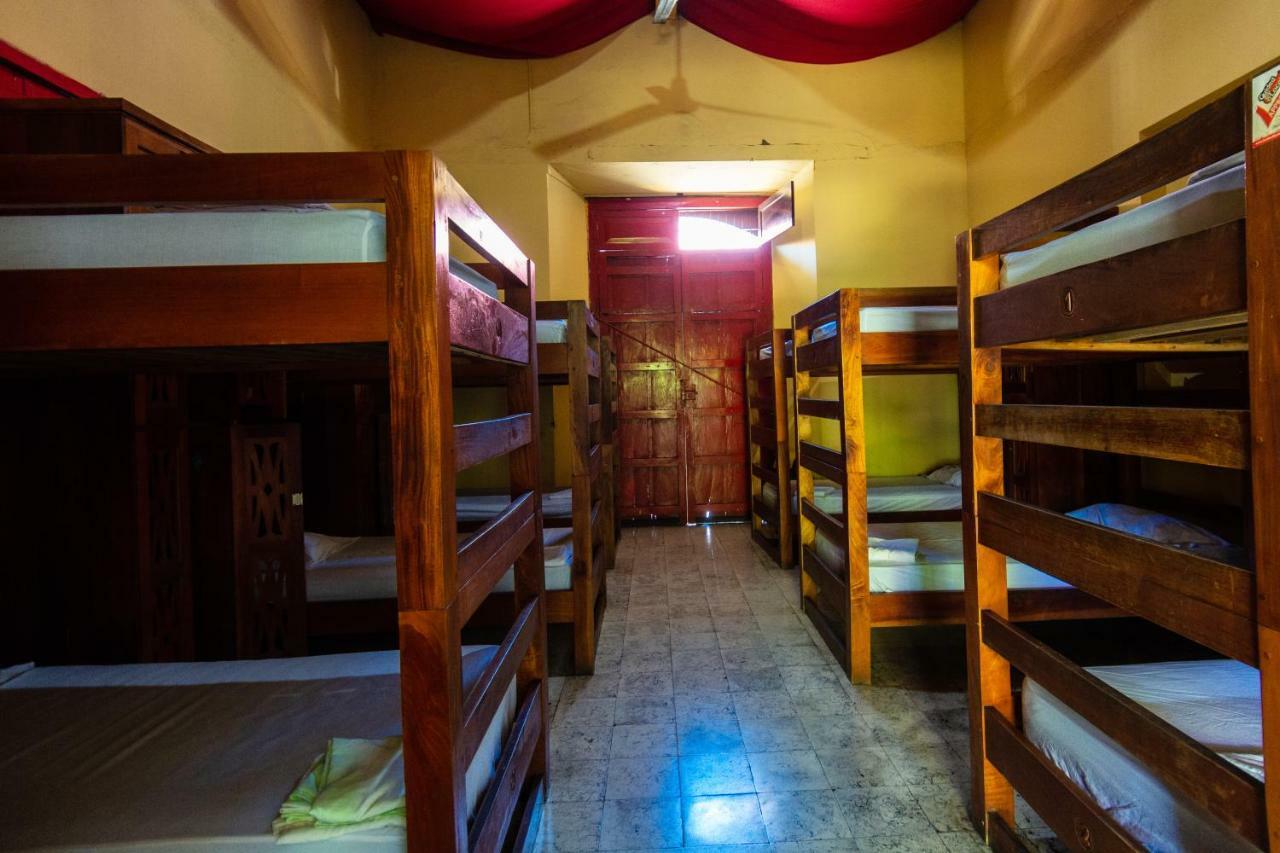 Hostal Lazybones León Dış mekan fotoğraf